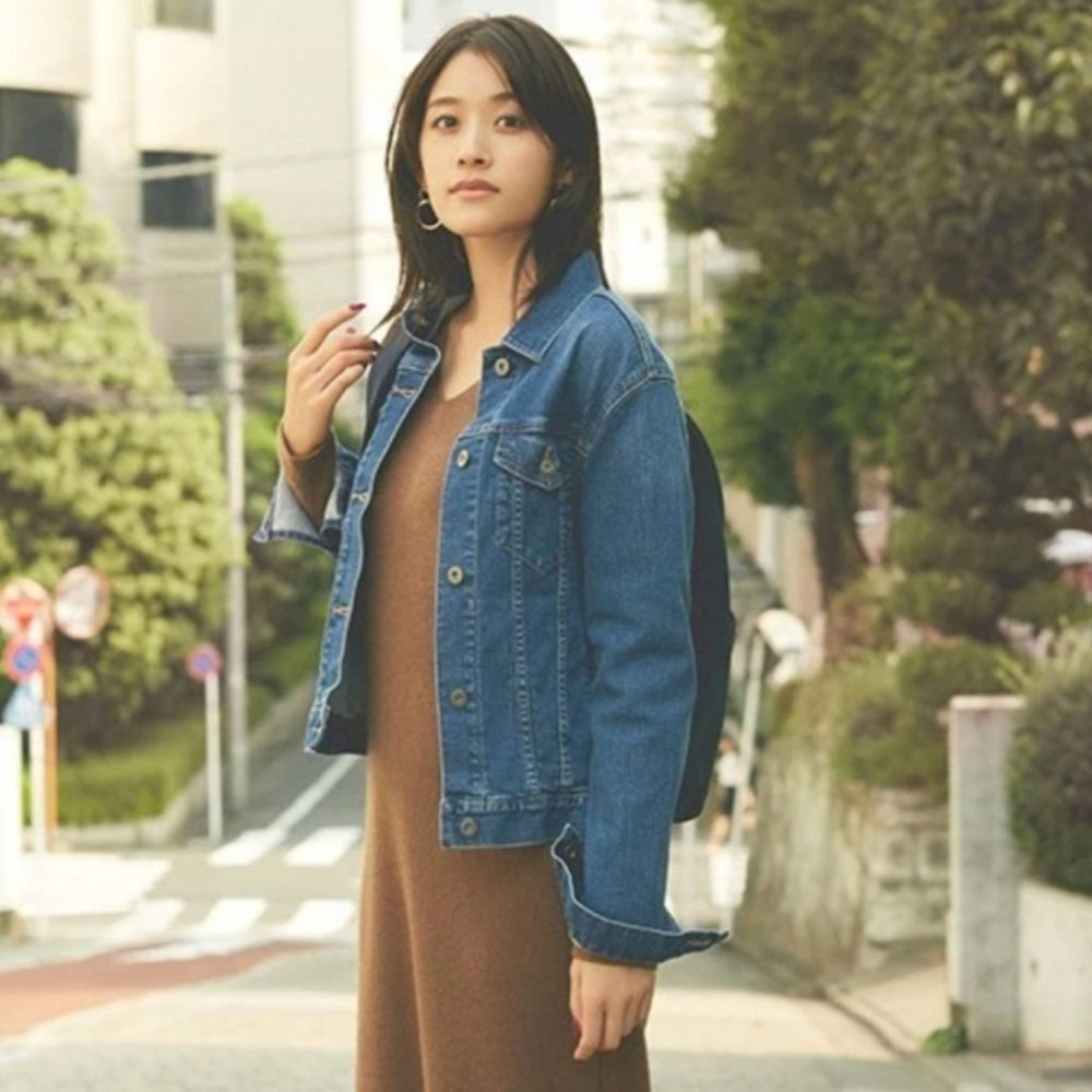 Uniqlo Blue Denim Trucker Jacket Med Spring Japan Cotton Dark Wash  Everyday